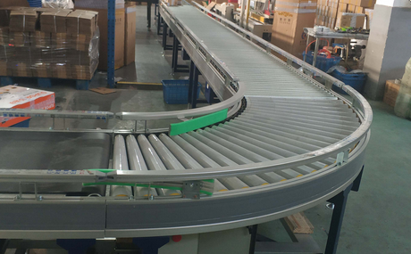 輸送機(jī)按輸送機(jī)結(jié)構(gòu)形式分有哪幾種？