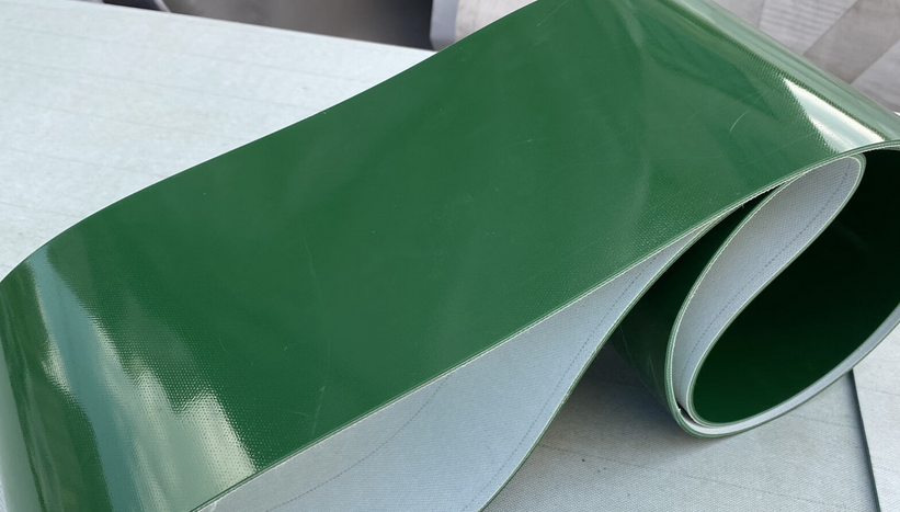 塑料輸送帶帶式輸送機(jī)有哪些優(yōu)缺點？